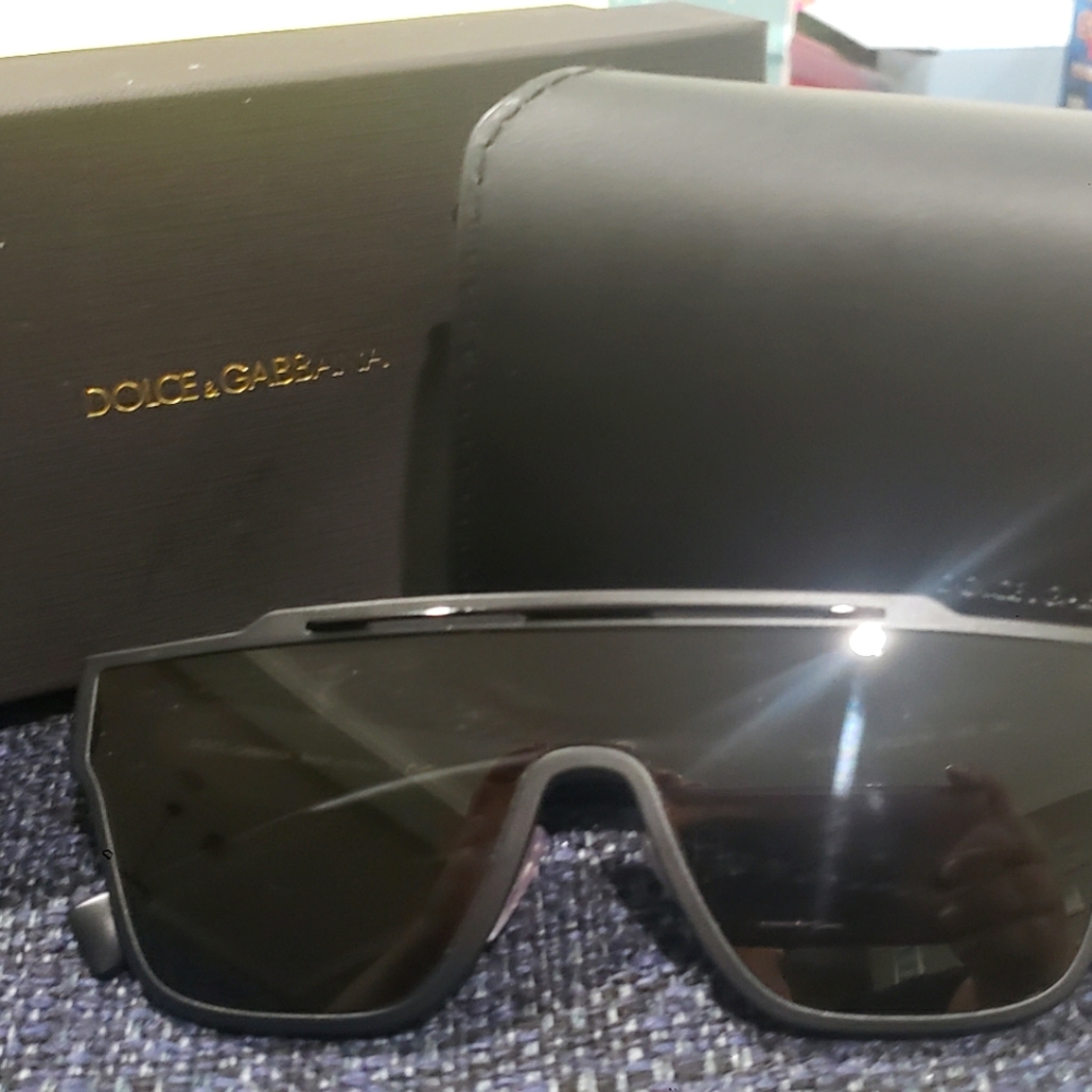 Dolce Shades!!